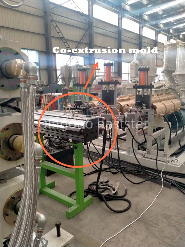 Propesyonal na ABS Multilayer Co-Extrusion Sheet Production Line ay nagbibigay-daan sa mataas na pagganap na composite material manufacturing